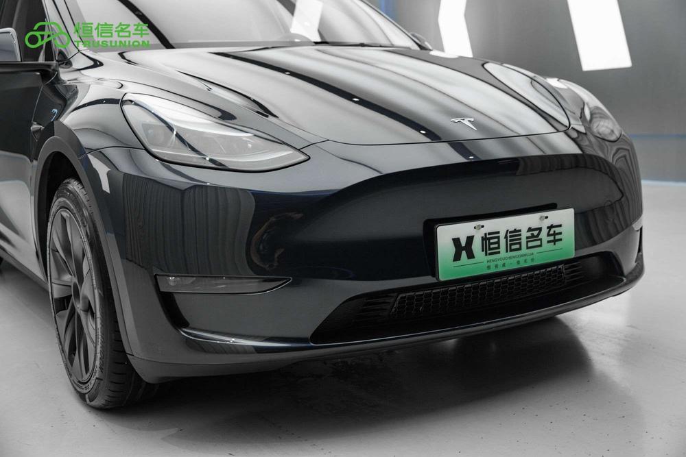 Tesla Model Y 2024 #13 Tesla Model Y 2024 car image #13