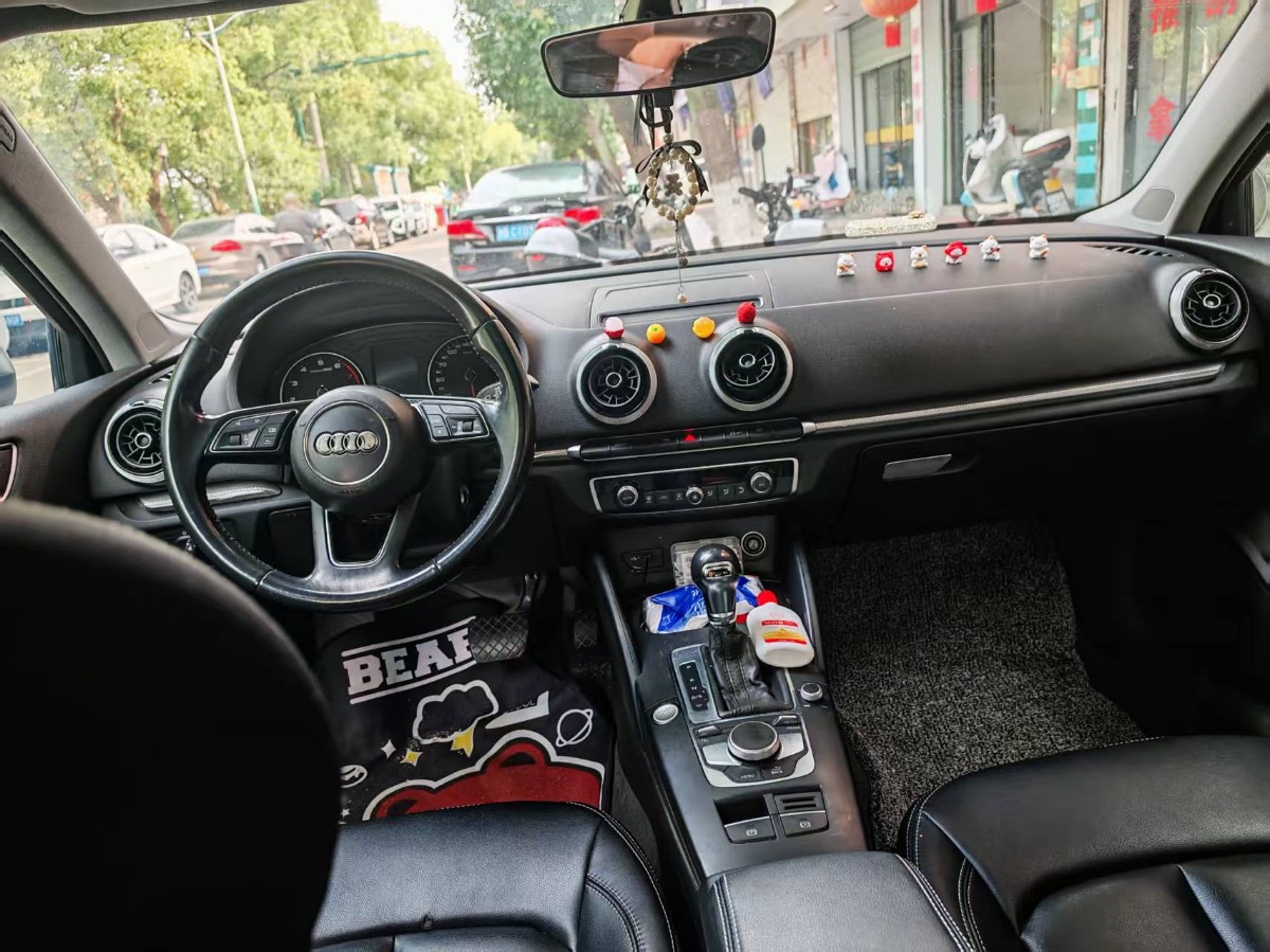 Audi A3 2019 car image #7