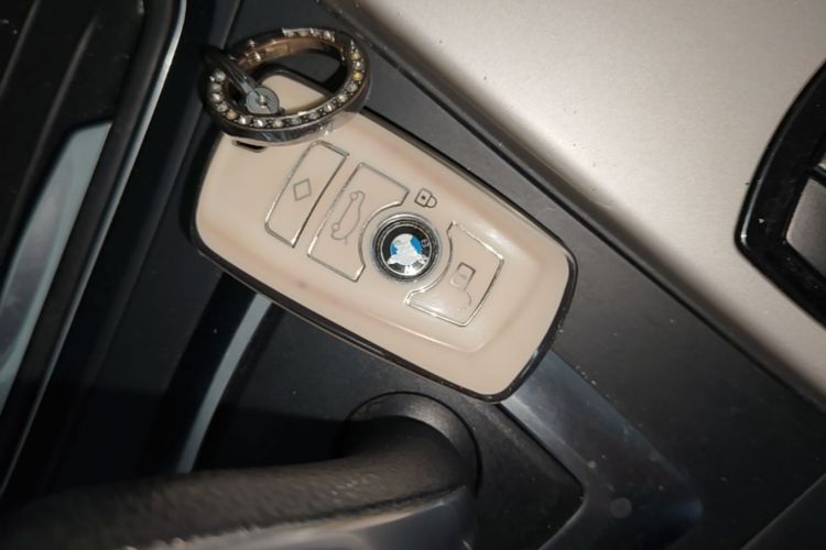 BMW 3 Series 2015 #9 BMW 3 Series 2015 car image #9