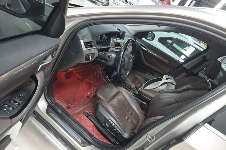 BMW X1 2018 #16 BMW X1 2018 car image #16