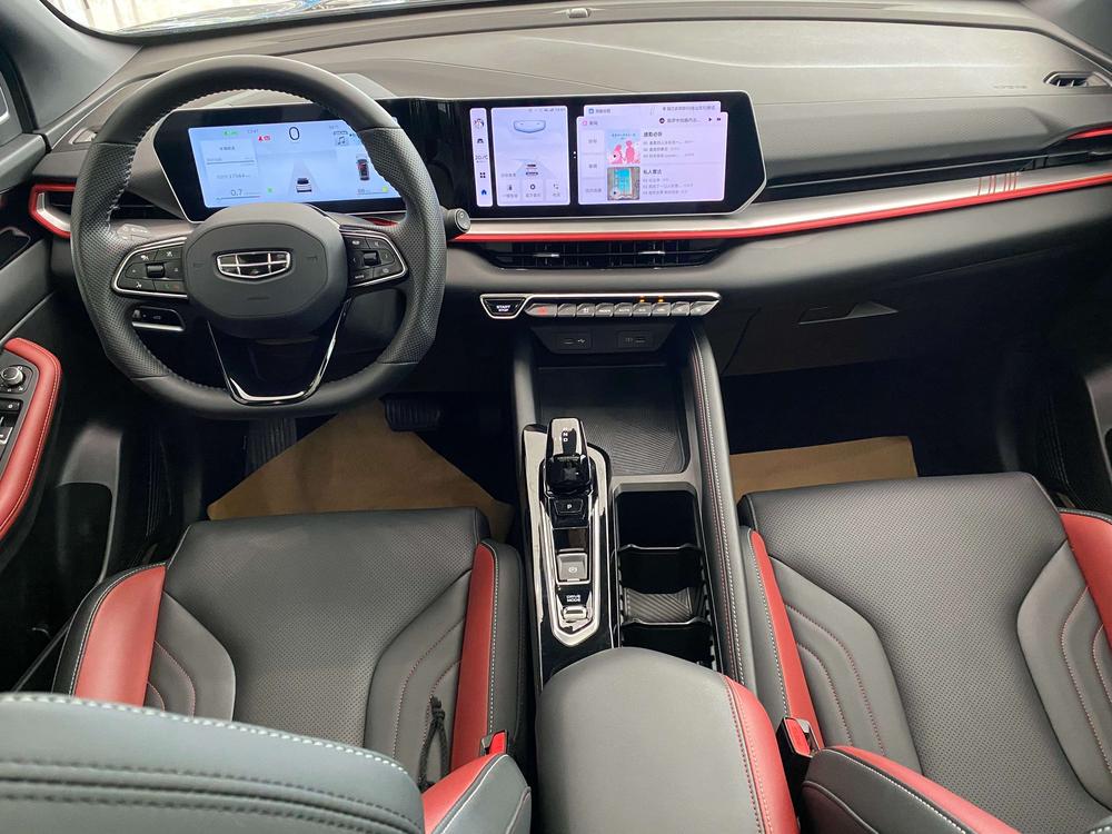 GEELY Coolray 2022 car image #10