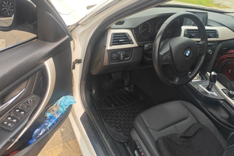 BMW 3 Series 2015 صورة سيارة #18