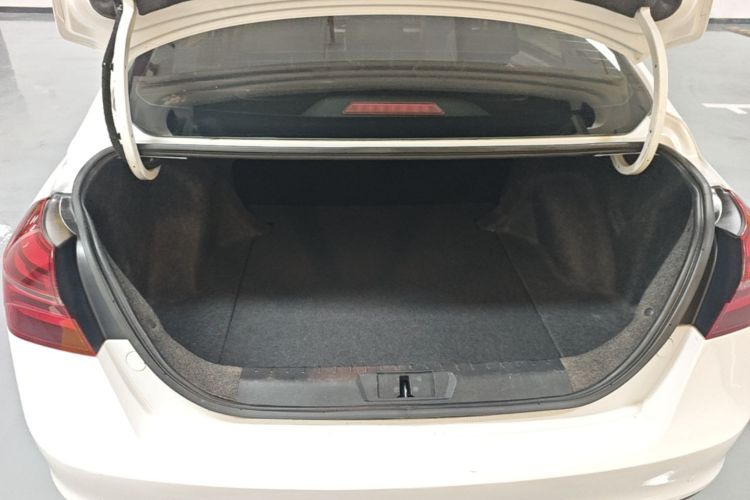 GEELY Emgrand 2020 #19 GEELY Emgrand 2020 immagine di auto #19
