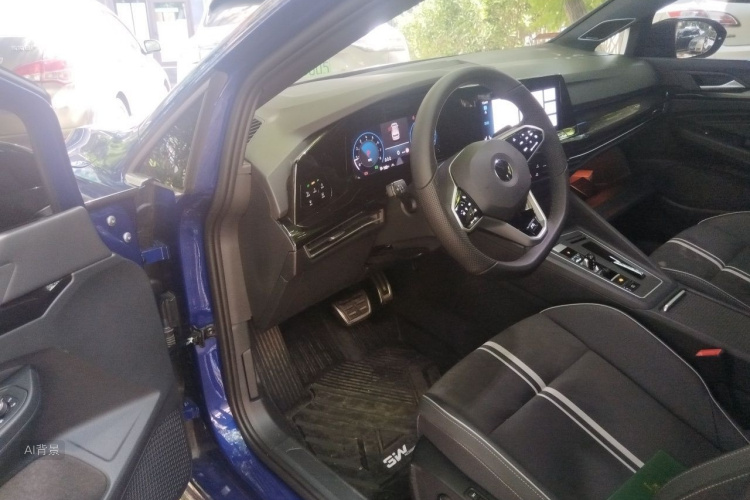 Volkswagen Golf 2021 car image #18