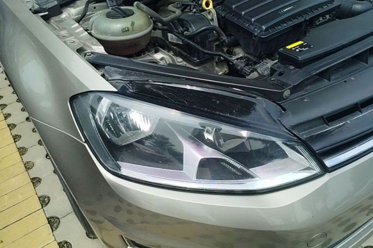 Volkswagen Golf 2015 car image #8