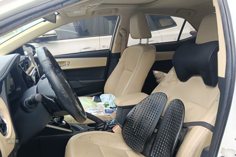 Toyota Corolla 2018 car image #17