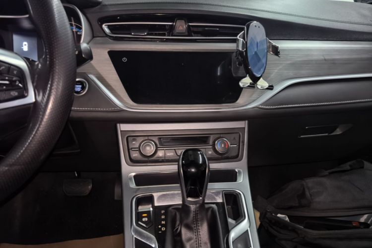GEELY Emgrand 2021 #13 GEELY Emgrand 2021 car image #13
