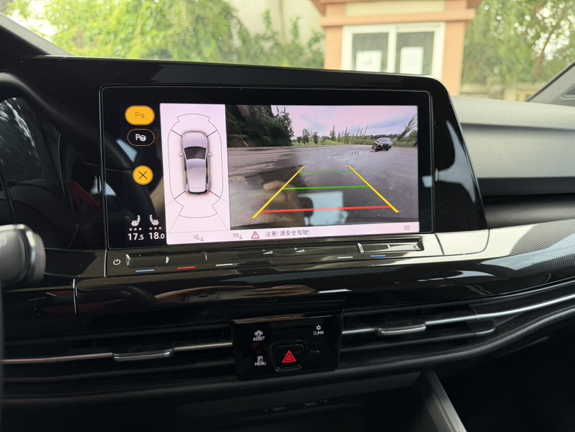 Volkswagen Golf 2021 car image #7
