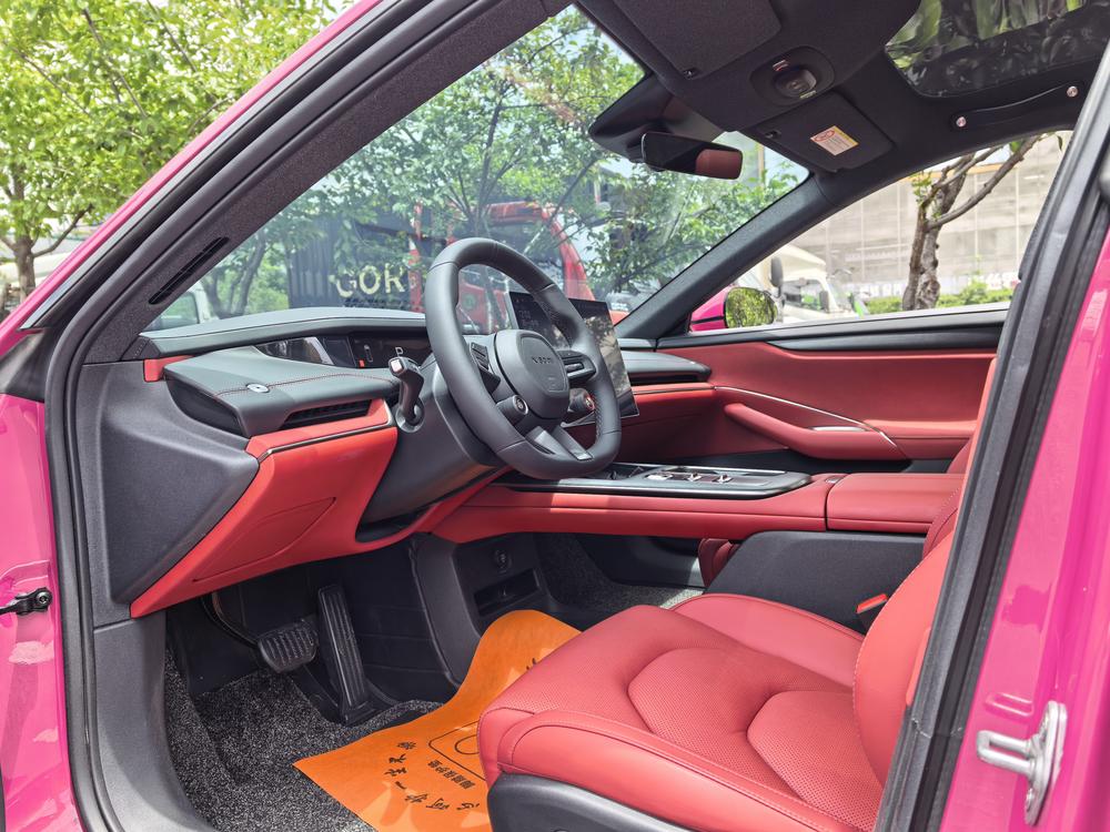 MI SU7 2025 car image #14