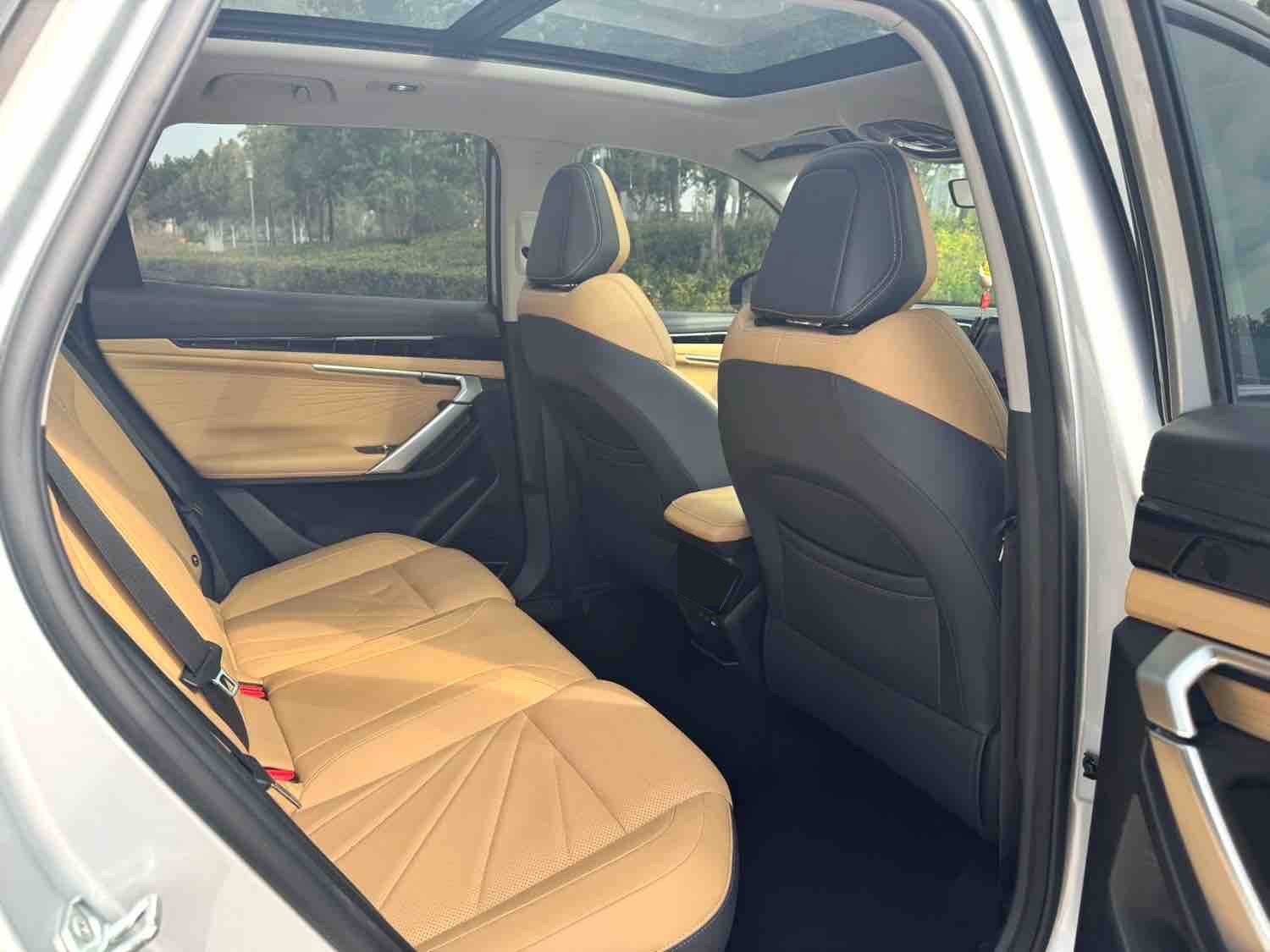 GEELY Boyue L 2023 #12 GEELY Boyue L 2023 car image #12