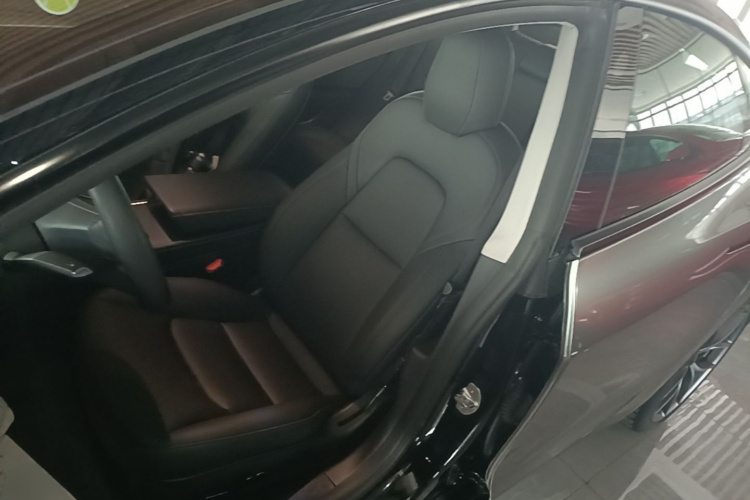 Tesla Model 3 2021 car image #15