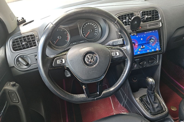 Volkswagen Polo 2016 #12 Volkswagen Polo 2016 car image #12
