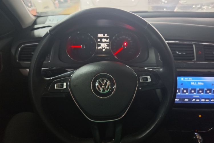 Volkswagen Lavida 2017 #15 Volkswagen Lavida 2017 car image #15