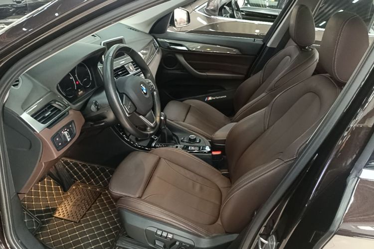BMW X1 2018 immagine di auto #19