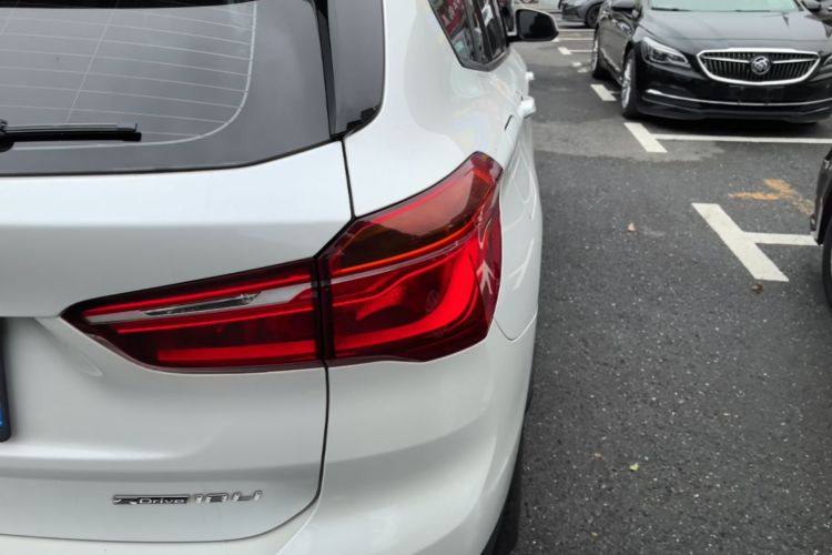 BMW X1 2019 #8 BMW X1 2019 car image #8