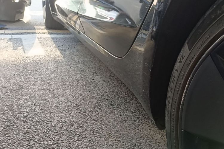 Tesla Model 3 2021 car image #27