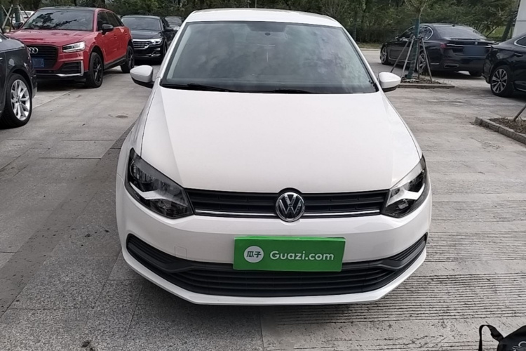 Volkswagen Polo 2017 car image #3