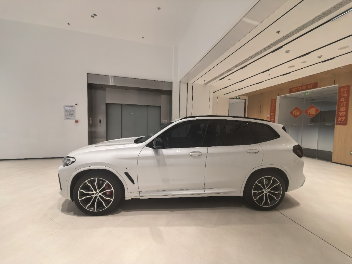 BMW X3 2023 immagine di auto #3