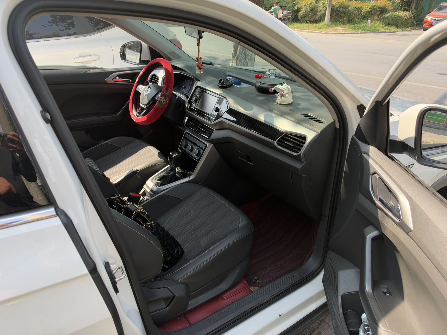 Volkswagen T-Cross 2020 #2 Volkswagen T-Cross 2020 imagen de coche #2