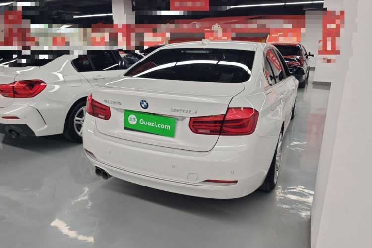 BMW 3 Series 2018 car image #5