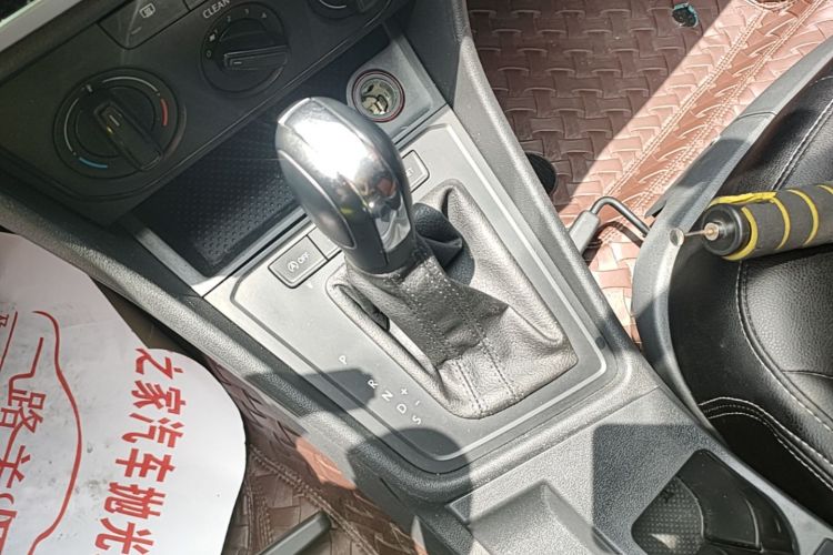 Volkswagen Lavida 2021 car image #14