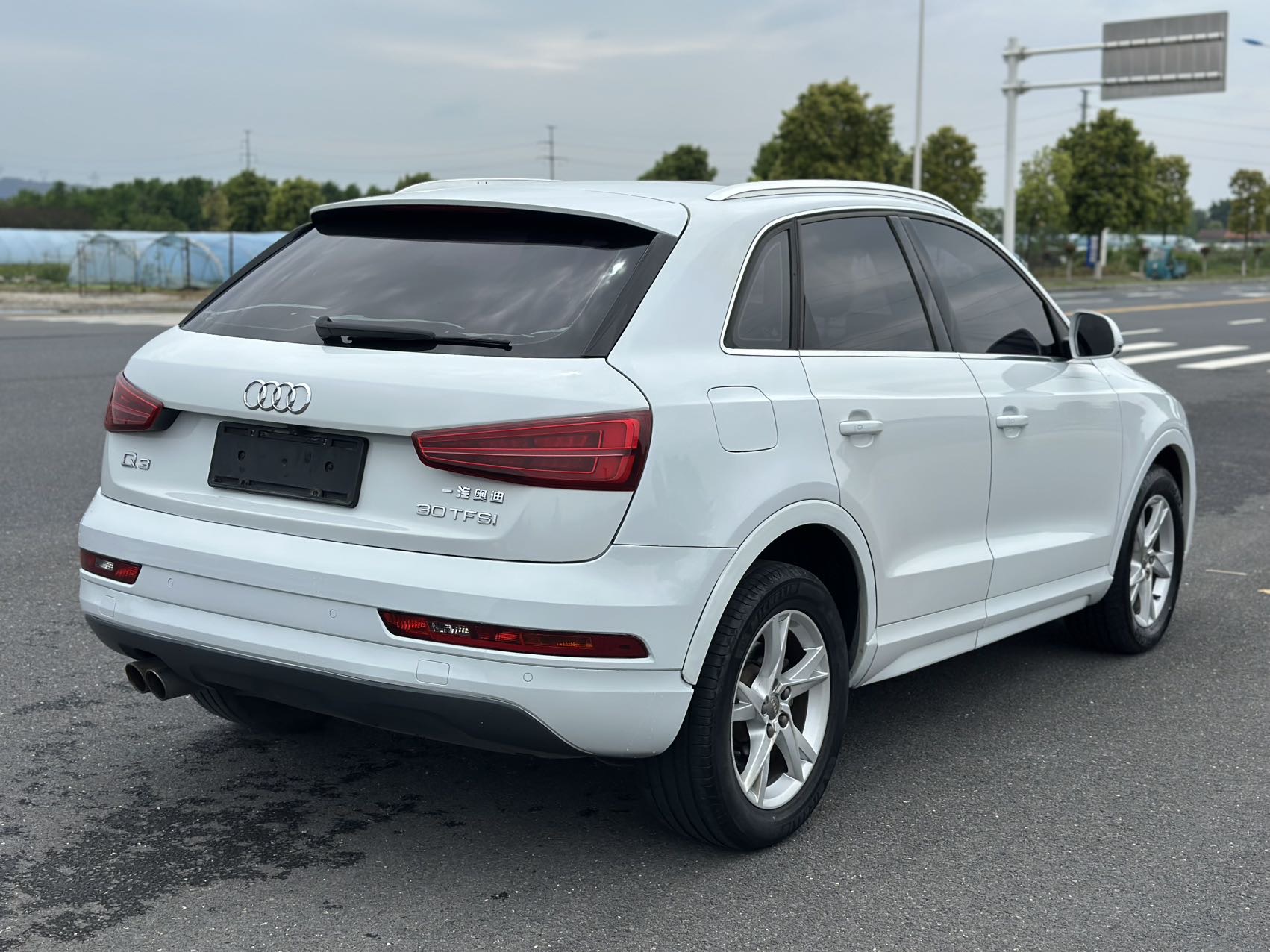Audi Q3 2016 #9 Audi Q3 2016 car image #9