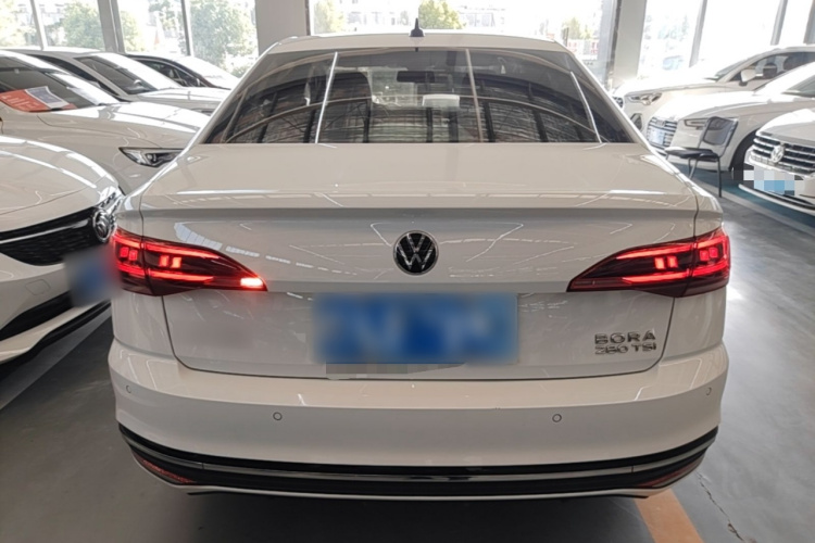 Volkswagen Bora 2023 car image #6