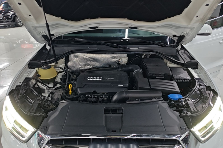 Audi Q3 2018 #20 Audi Q3 2018 immagine di auto #20