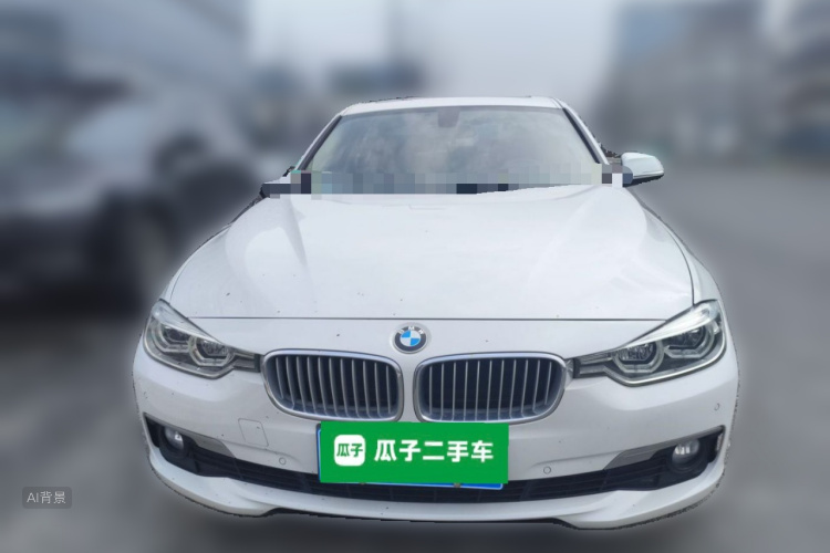 BMW 3 Series 2018 immagine di auto #3