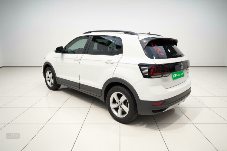 Volkswagen T-Cross 2019 #5 Volkswagen T-Cross 2019 car image #5