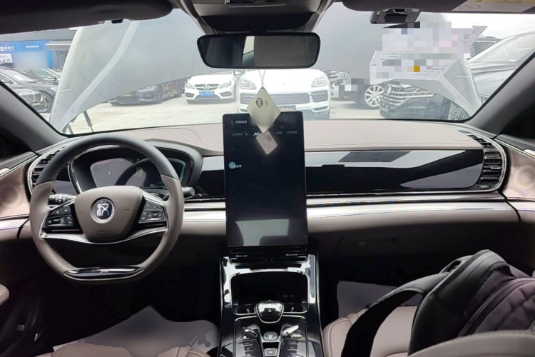 BYD Han 2021 car image #10