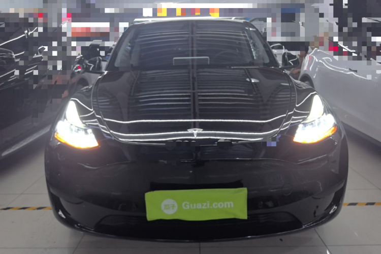 Tesla Model Y 2023 #3 Tesla Model Y 2023 car image #3