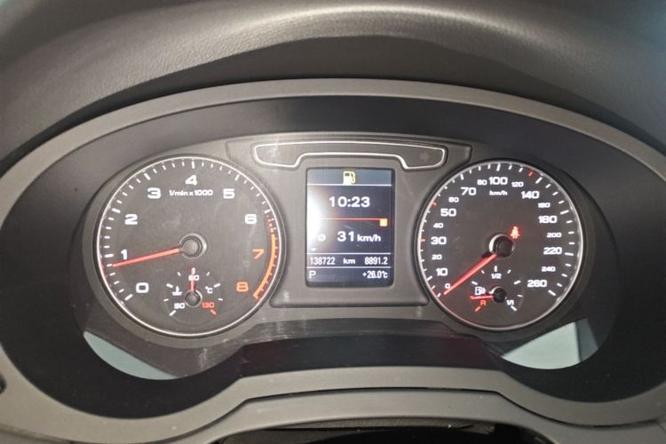 Audi Q3 2015 #12 Audi Q3 2015 car image #12