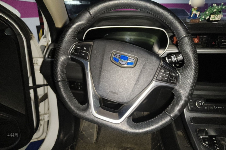 GEELY Emgrand 2018 car image #12