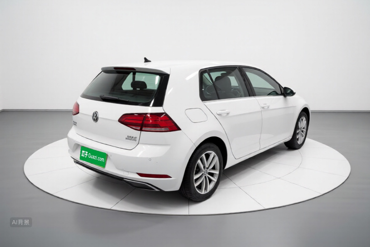Volkswagen Golf 2019 car image #7