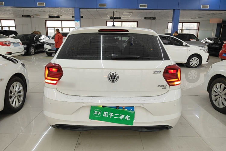 Volkswagen Polo 2020 car image #6