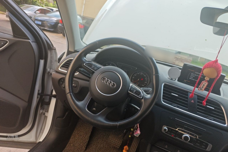 Audi Q3 2019 #12 Audi Q3 2019 car image #12