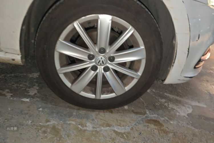 Volkswagen Polo 2016 car image #9