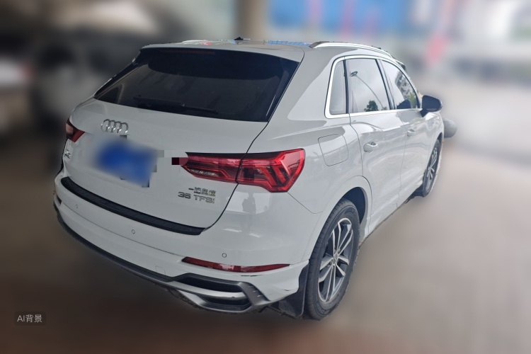 Audi Q3 2020 car image #7
