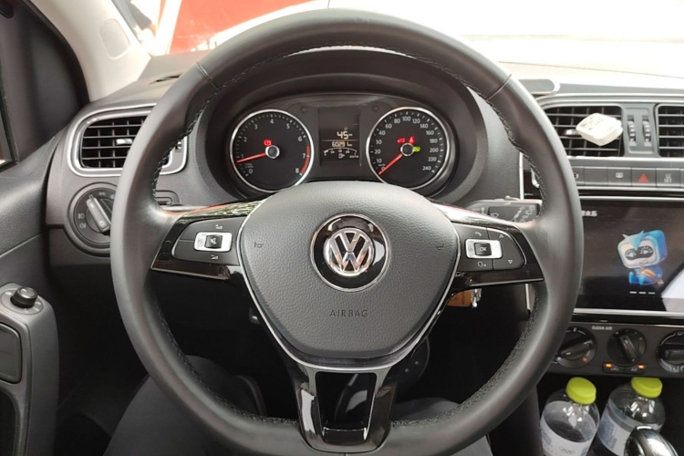 Volkswagen Polo 2018 immagine di auto #15