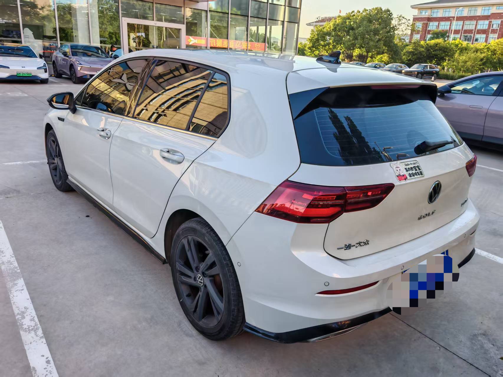 Volkswagen Golf 2022 car image #8