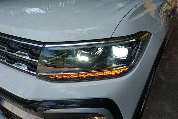 Volkswagen T-Cross 2021 car image #29