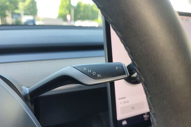 Tesla Model Y 2021 #14 Tesla Model Y 2021 immagine di auto #14