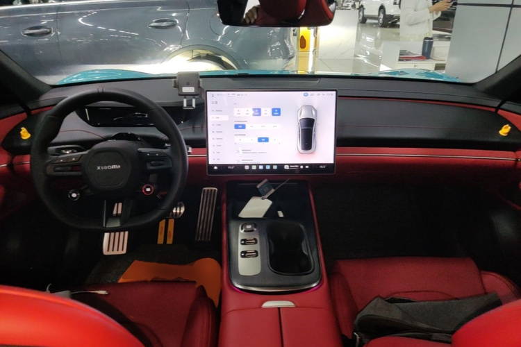 MI SU7 2024 immagine di auto #10