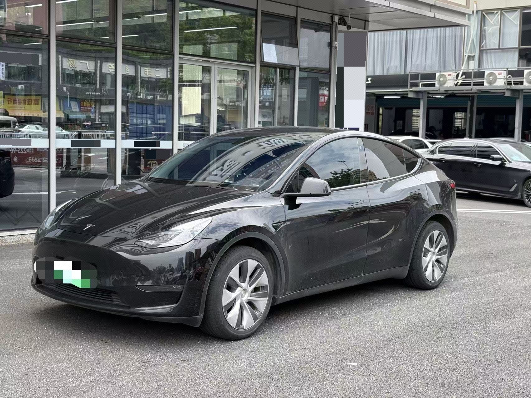 Tesla Model Y 2022 Tesla Model Y 2022 car image