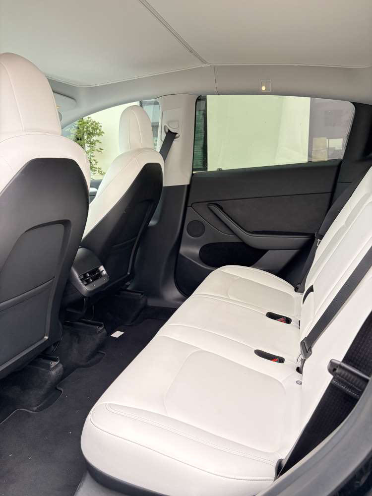 Tesla Model Y 2022 car image #6