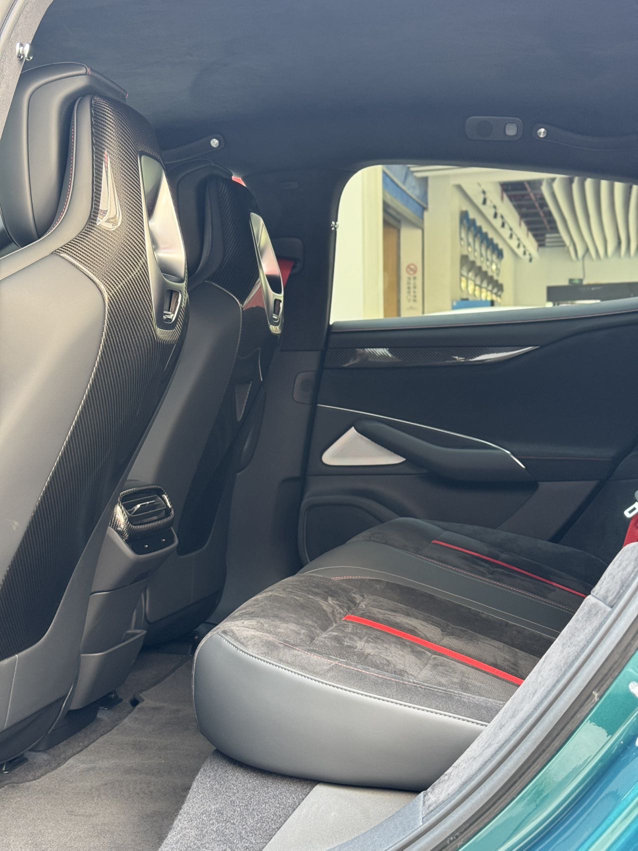 MI SU7 Ultra 2025 car image #6