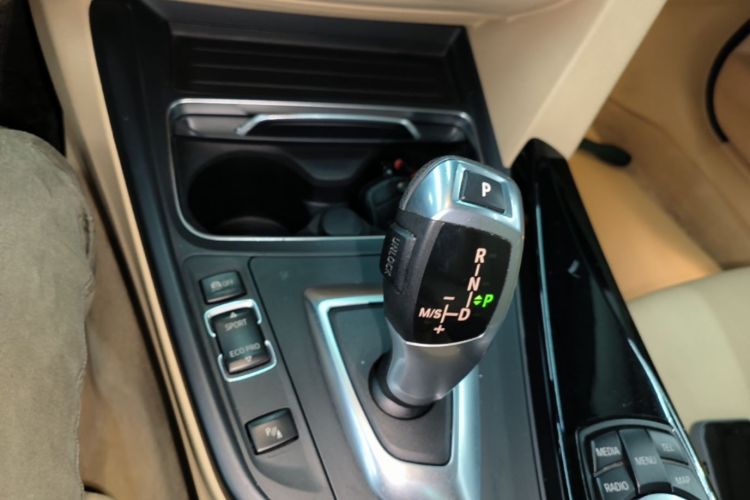 BMW 3 Series 2016 #14 BMW 3 Series 2016 car image #14