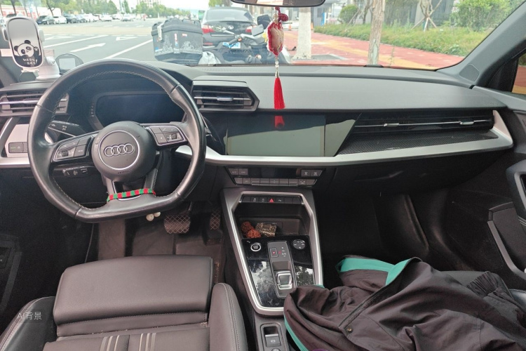 Audi A3 2023 car image #11