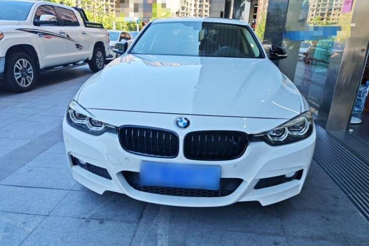 BMW 3 Series 2018 #3 BMW 3 Series 2018 car image #3